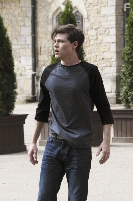 Aunjanue Ellis in Пропавший без вести (2012)