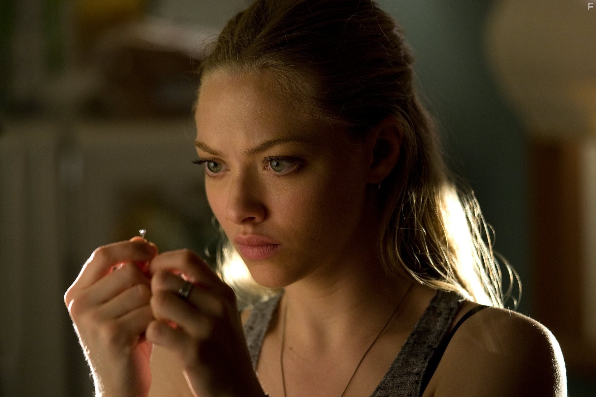 Amanda Seyfried in Игра на выживание (2012)
