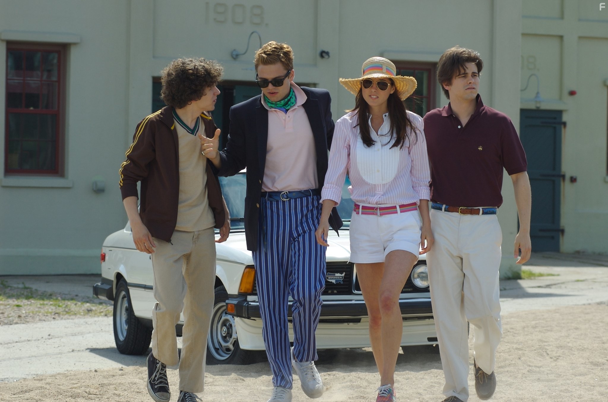 Eva Amurri Martino, Jesse Eisenberg, Jason Ritter, and Sebastian Stan in Образование Чарли Бэнкса (2007)