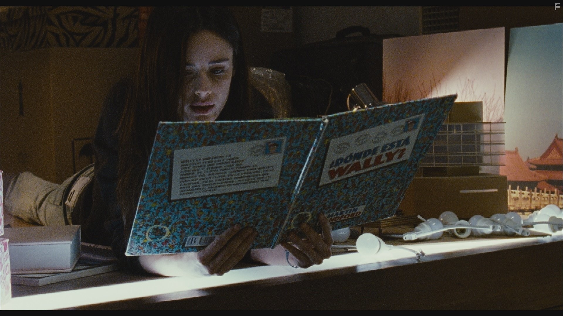 Pilar L?pez de Ayala in Глухие стены (2011)