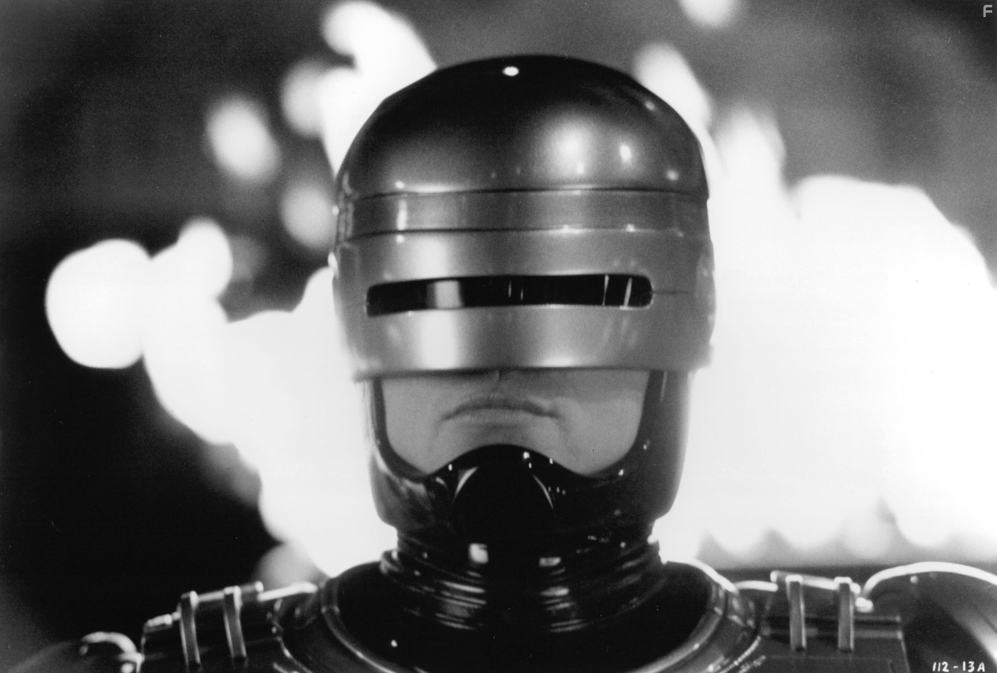 Robert John Burke in Робокоп 3 (1993)