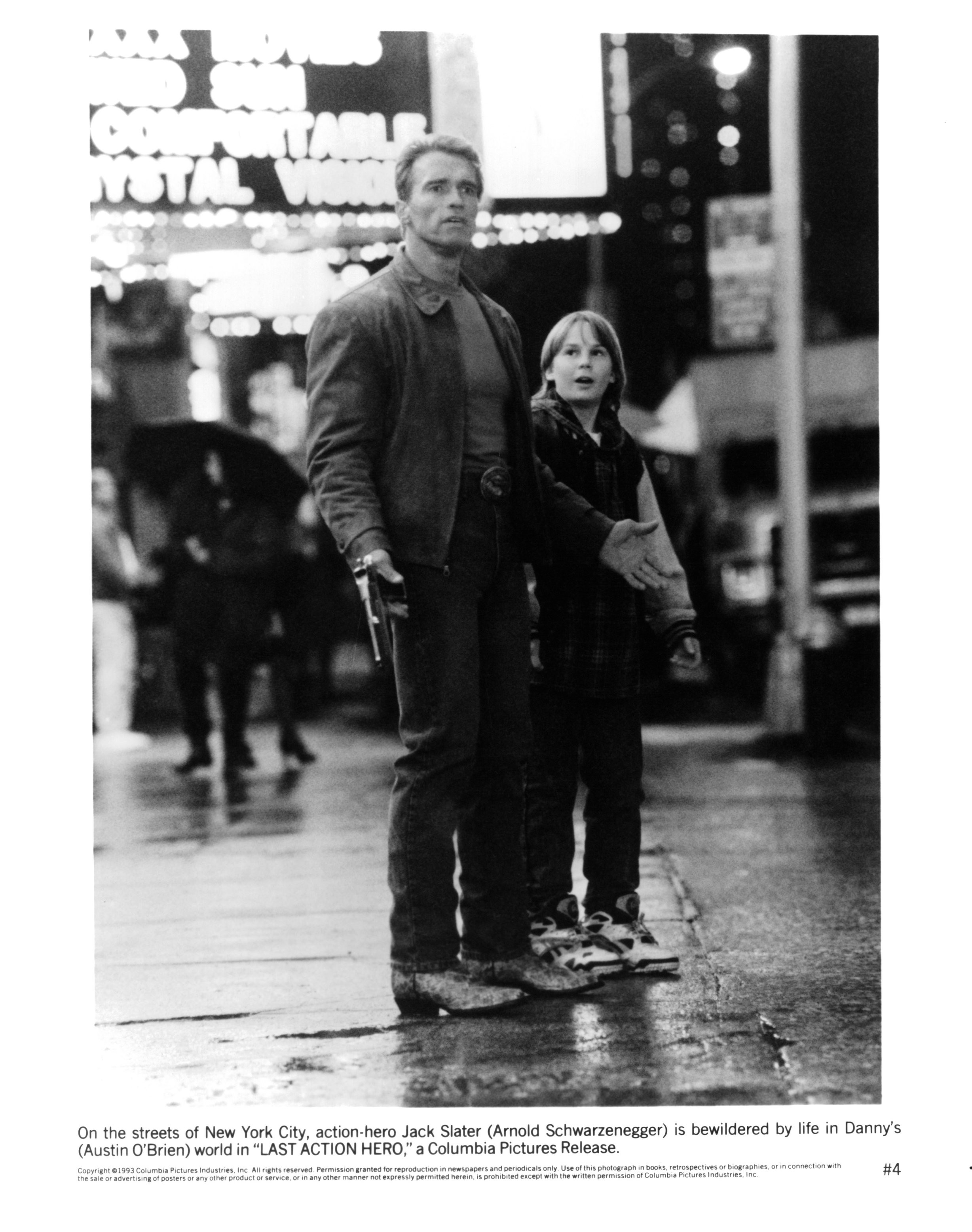 Arnold Schwarzenegger and Austin O'Brien in Последний киногерой (1993)