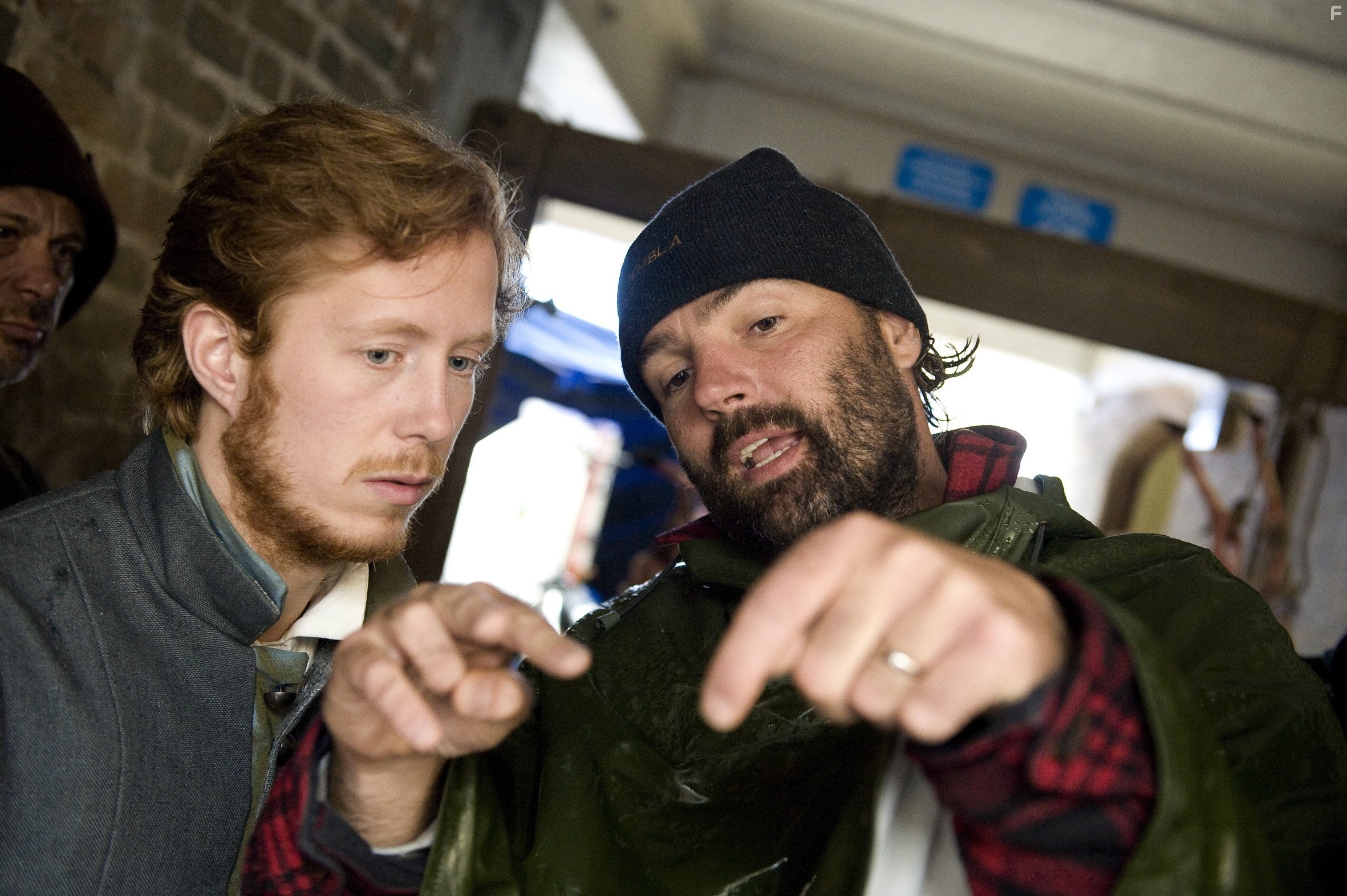 Reinout Oerlemans and Robert de Hoog in Новая земля (2011)