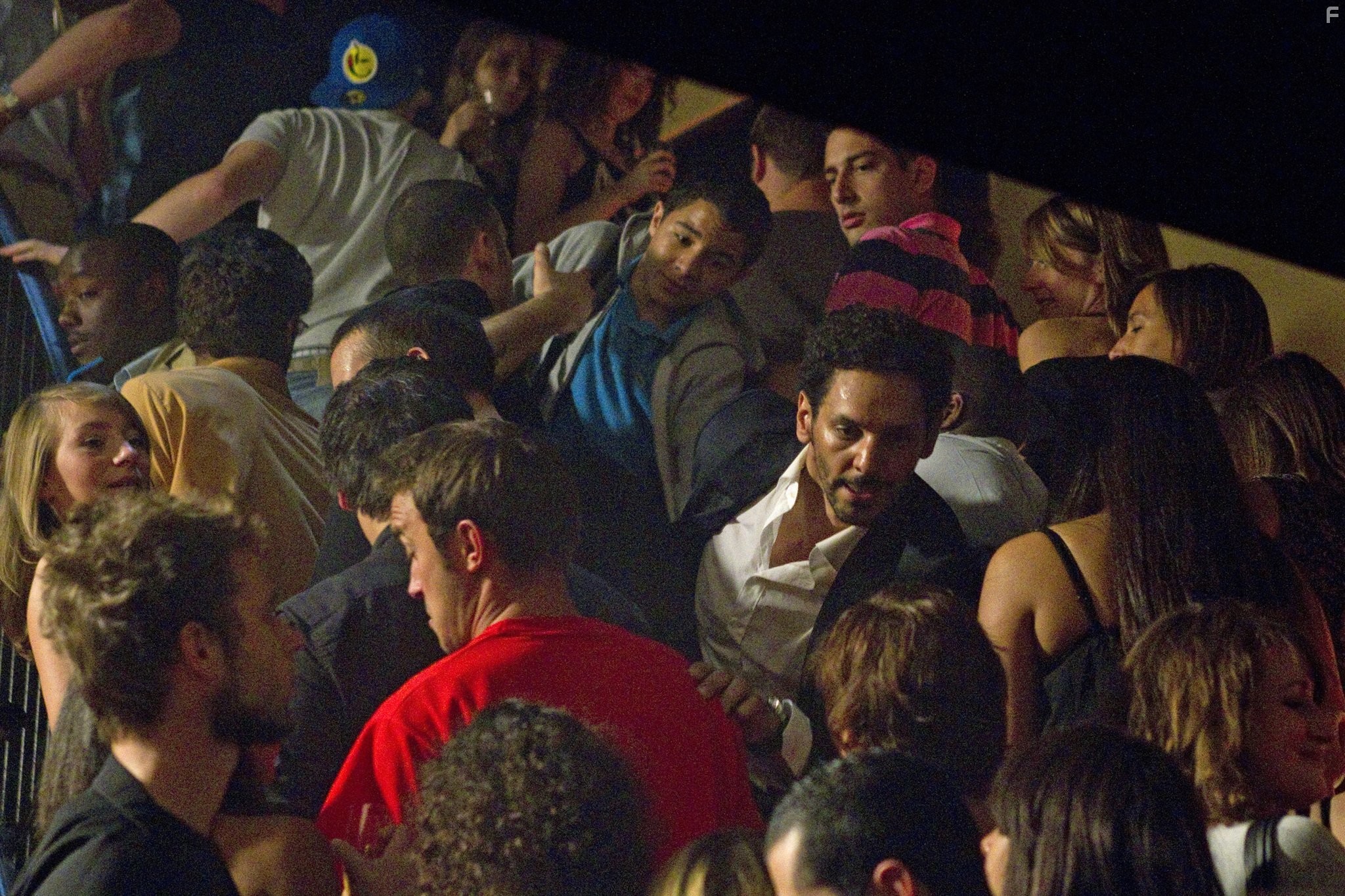 Tomer Sisley in Бессонная ночь (2011)