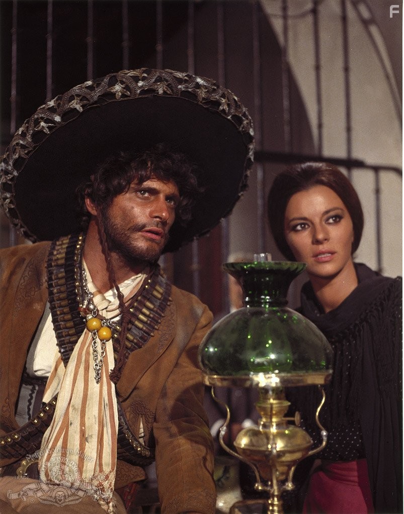 Tony Musante and Giovanna Ralli in Наемник (1968)