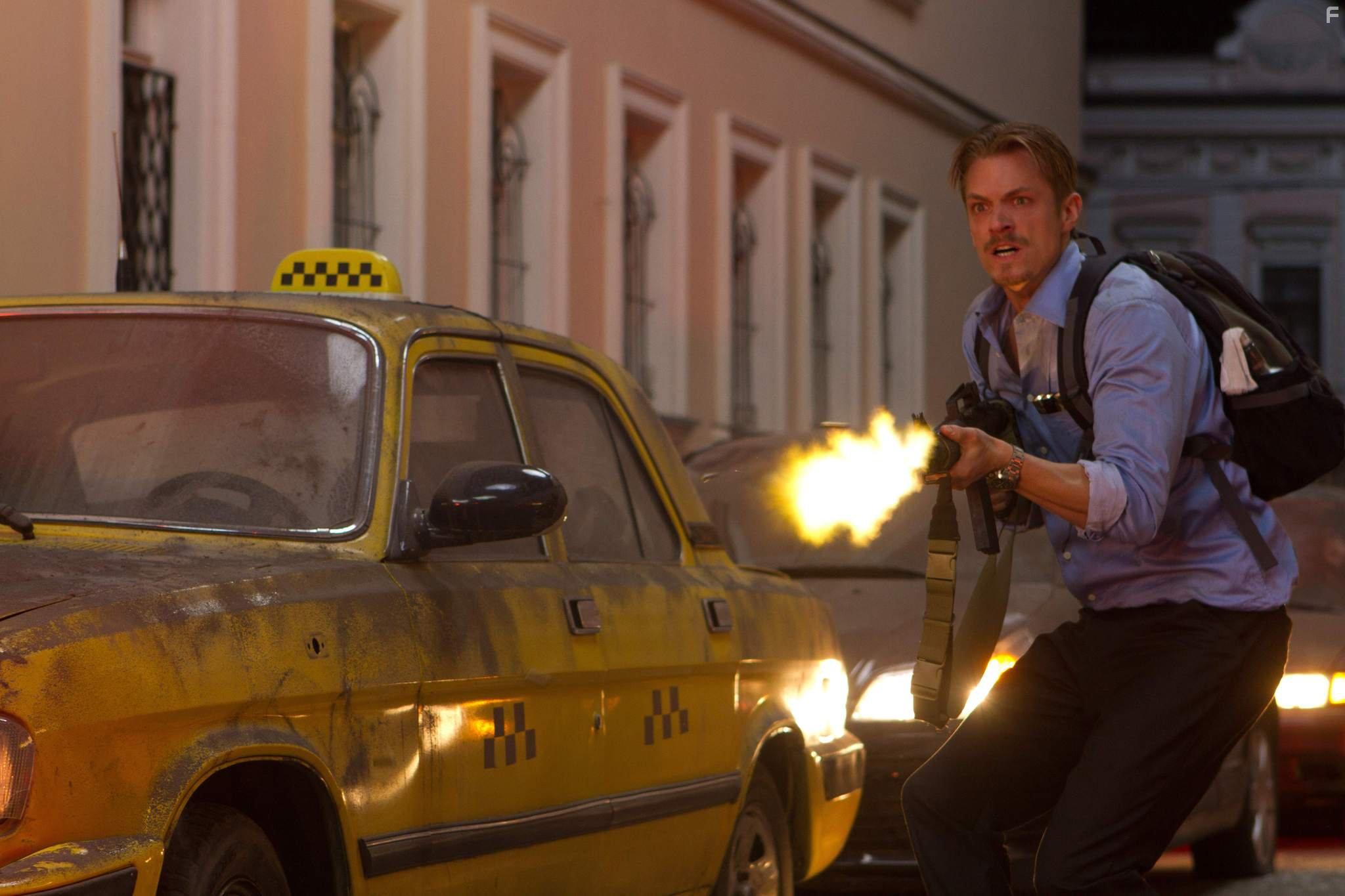 Joel Kinnaman in The Darkest Hour (2011)