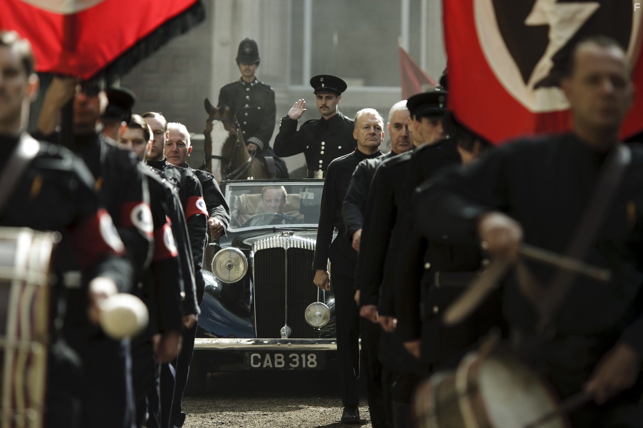 Вверх и вниз по лестнице (2010)