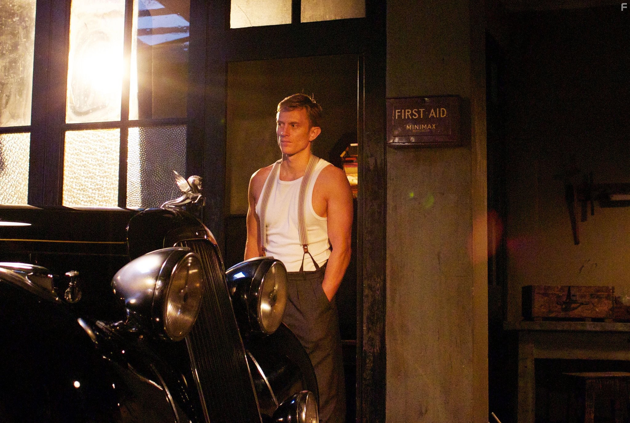 Neil Jackson in Вверх и вниз по лестнице (2010)