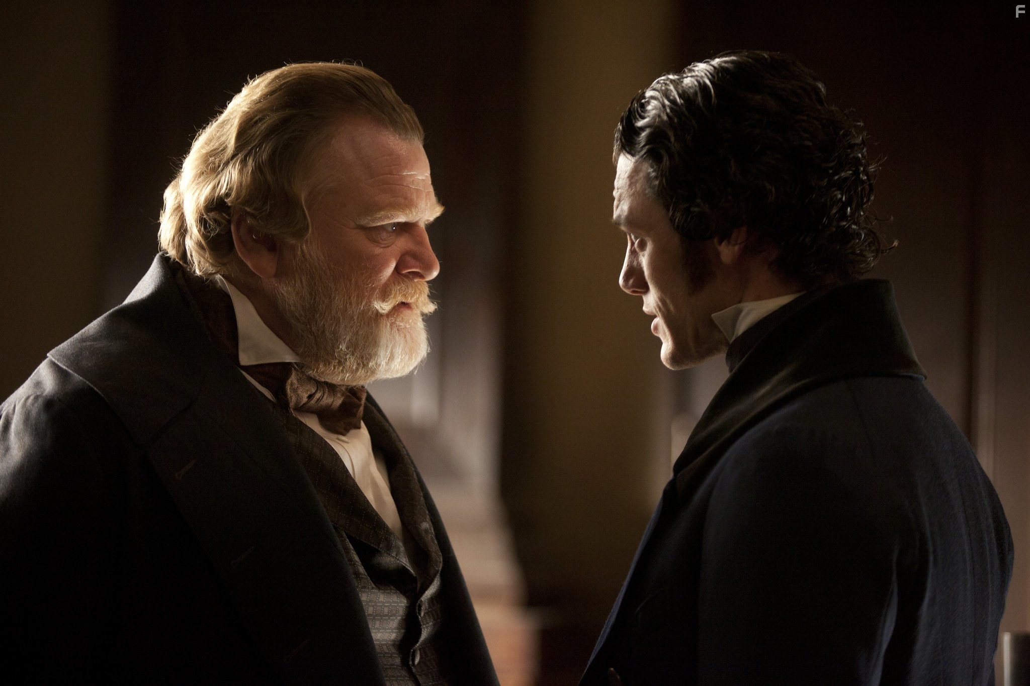 Brendan Gleeson and Luke Evans in Ворон (2012)