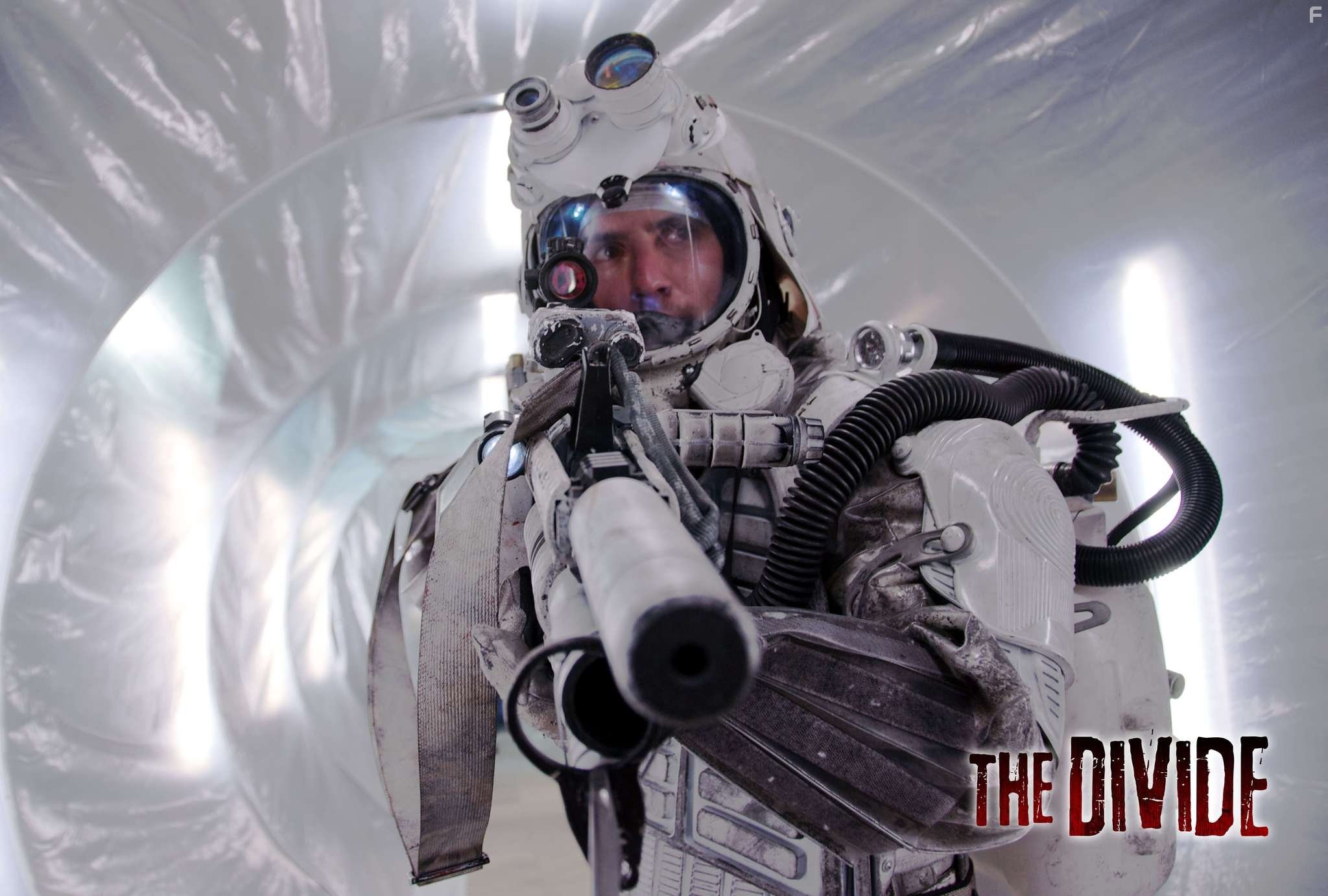 Milo Ventimiglia in Разделитель (2011)