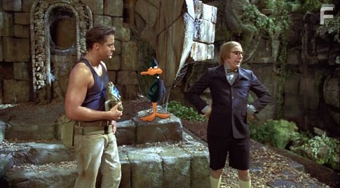 Steve Martin and Brendan Fraser in Луни Тюнз: Снова в деле (2003)