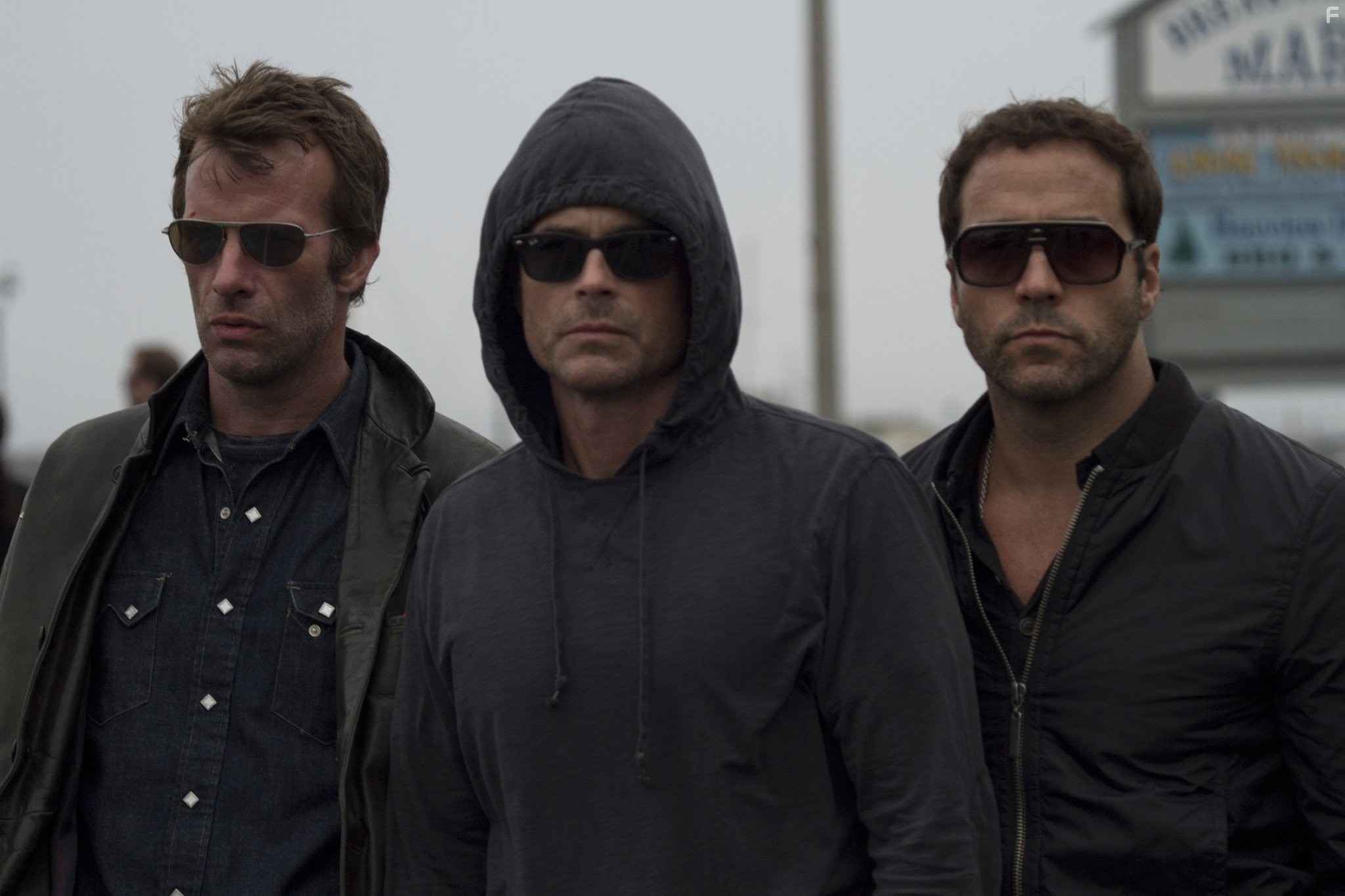 Rob Lowe, Thomas Jane, and Jeremy Piven in Я устал от тебя (2011)