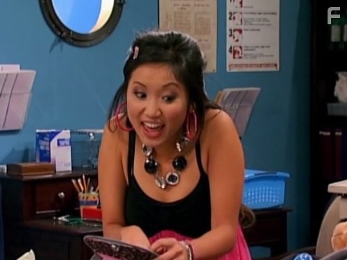 Brenda Song in Всё тип-топ, или Жизнь на палубе (2008)