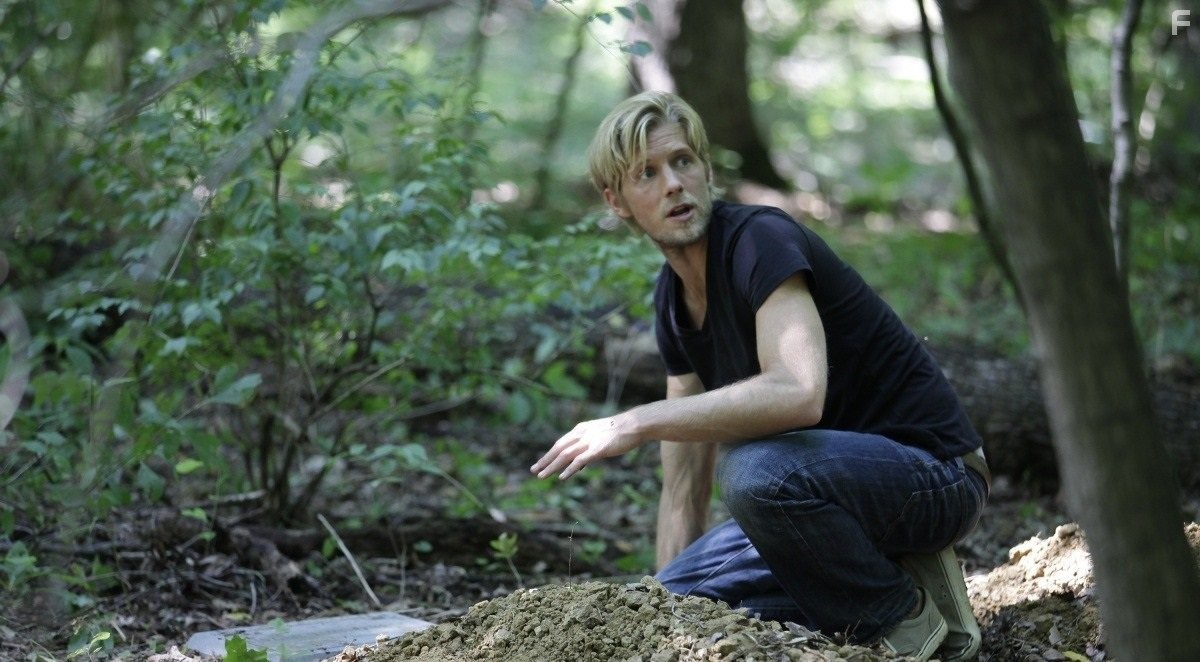 Matt Barr in Семь футов (2012)