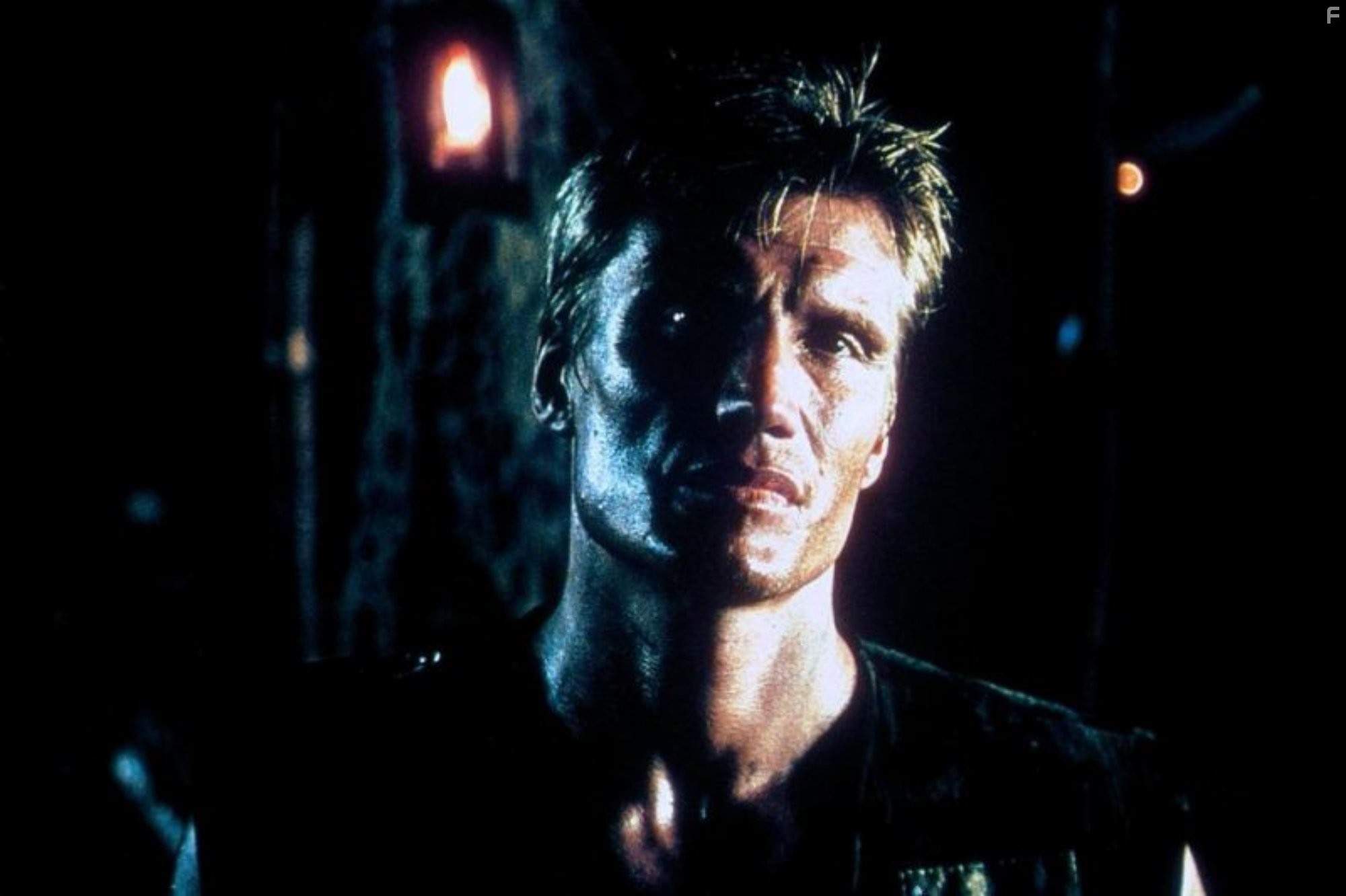Dolph Lundgren in Битва драконов (1999)