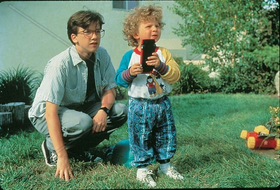 Robert Oliveri, Daniel Shalikar, and Joshua Shalikar in Дорогая, я увеличил ребенка (1992)