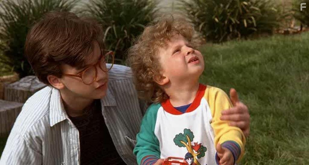 Robert Oliveri, Daniel Shalikar, and Joshua Shalikar in Дорогая, я увеличил ребенка (1992)