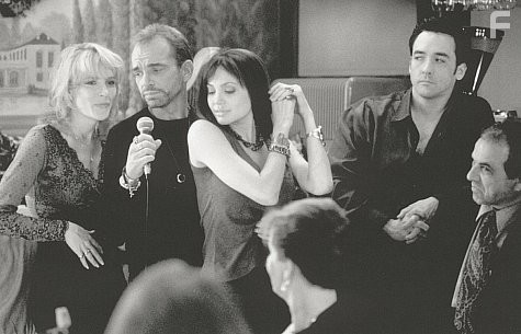 John Cusack, Billy Bob Thornton, Cate Blanchett, and Angelina Jolie in Управляя полётами (1999)