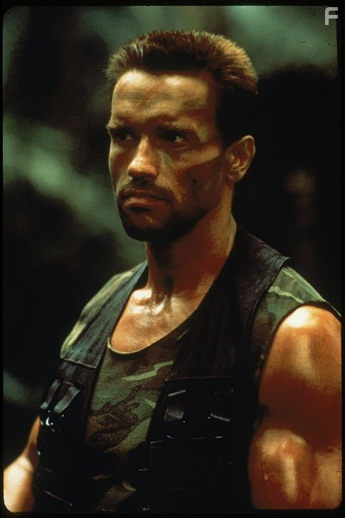 Arnold Schwarzenegger in Хищник (1987)