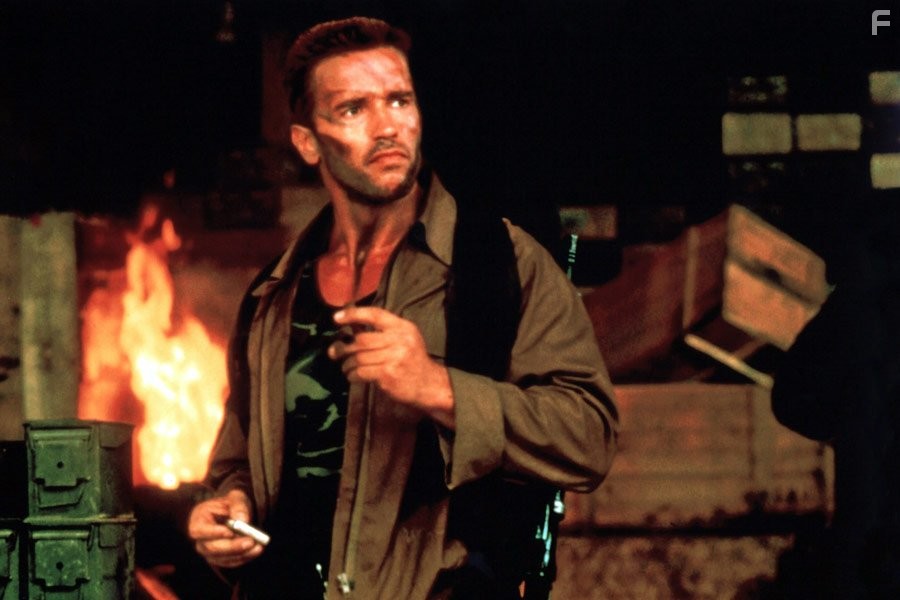 Arnold Schwarzenegger in Хищник (1987)