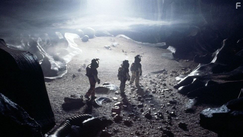 John Hurt, Tom Skerritt, and Veronica Cartwright in Чужoй (1979)