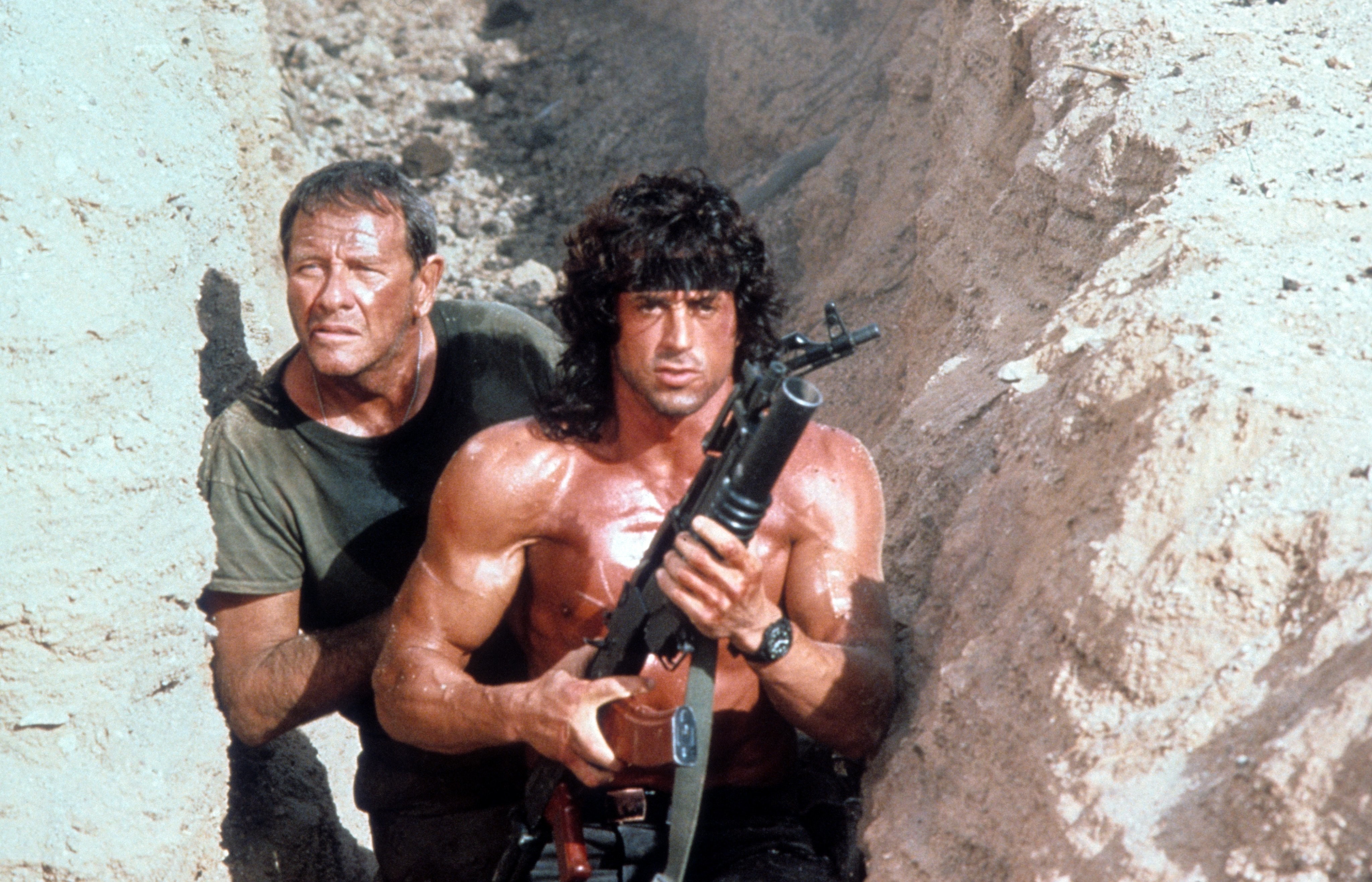 Sylvester Stallone and Richard Crenna in Рэмбо 3 (1988)