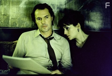 Martina Gedeck and Sebastian Koch in Жизнь других (2006)