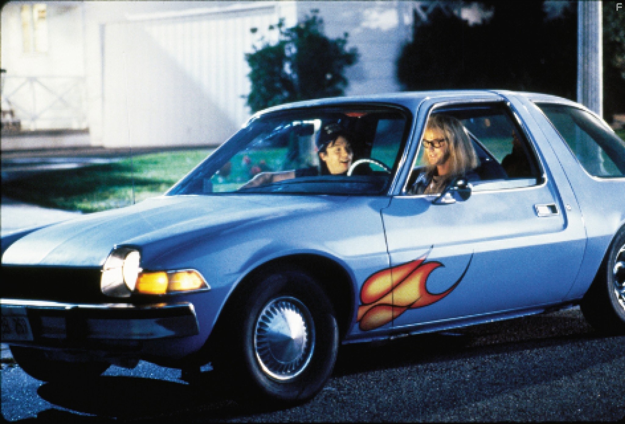 Mike Myers and Dana Carvey in Мир Уэйна (1992)