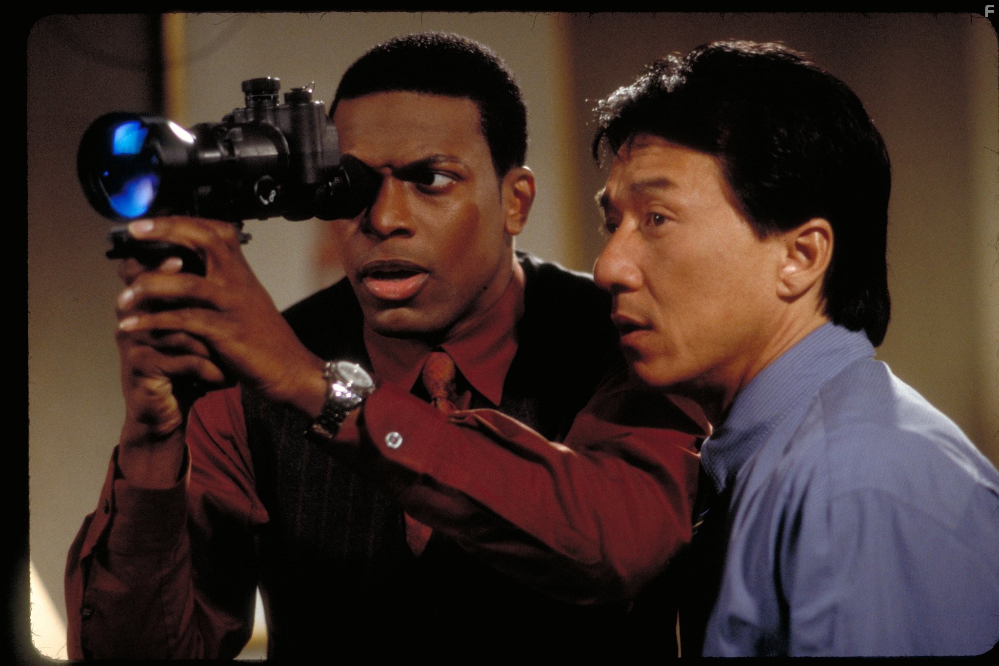 Jackie Chan and Chris Tucker in Чaс пик 2 (2001)