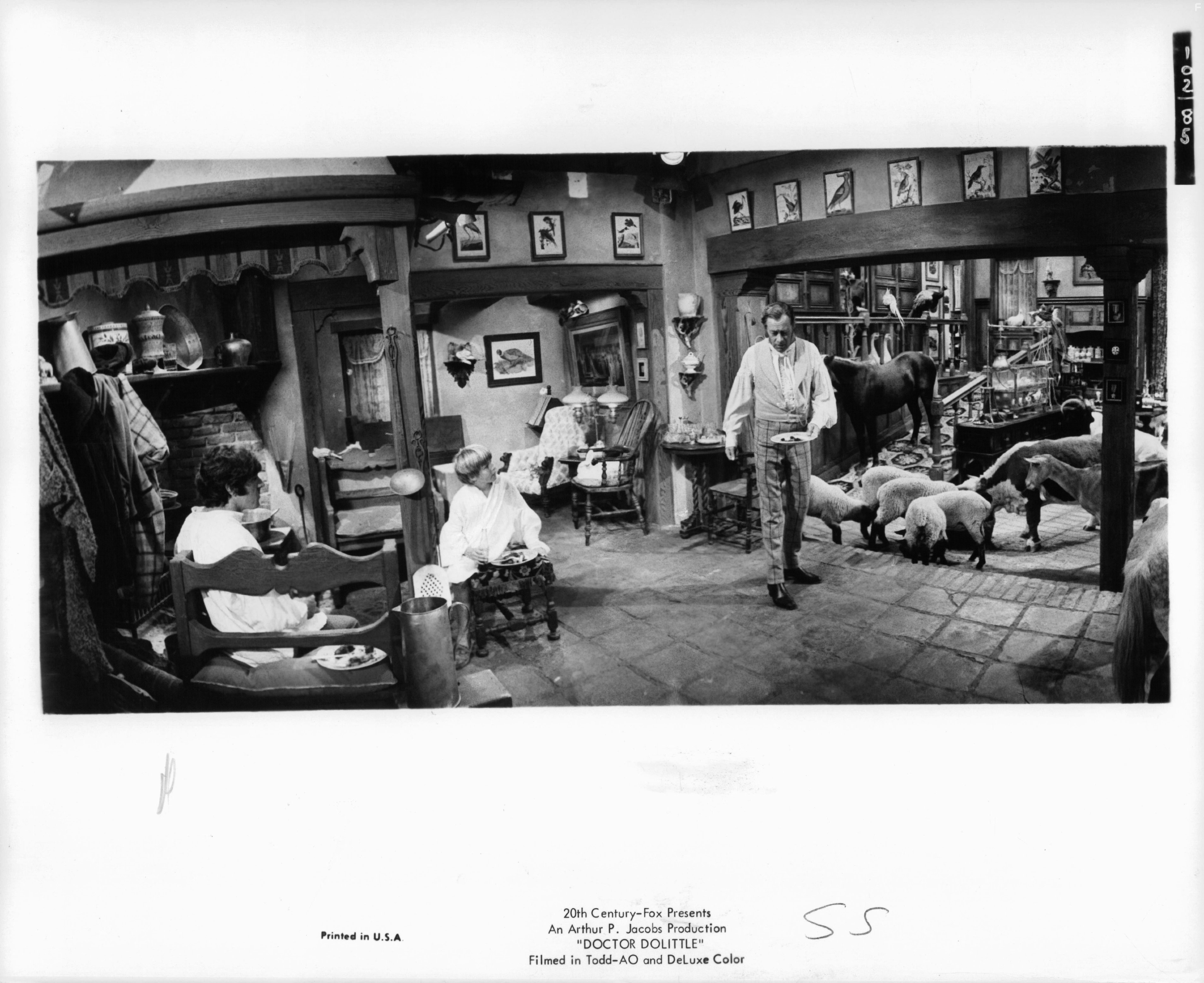 Rex Harrison, William Dix, and Anthony Newley in Доктор Дулиттл (1967)