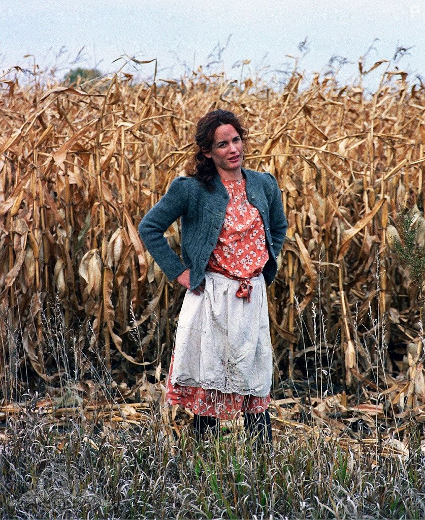 Elizabeth Reaser in Рожденные ветром (2005)