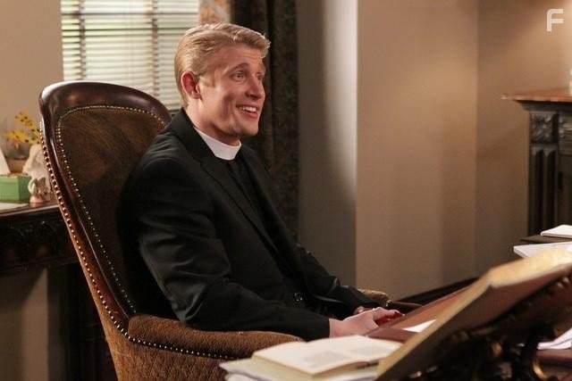 Tyler Jacob Moore in Благочестивые стервы (2012)