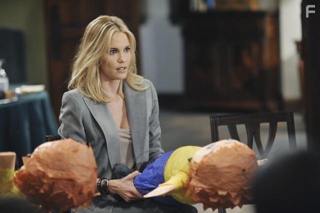 Leslie Bibb in Благочестивые стервы (2012)