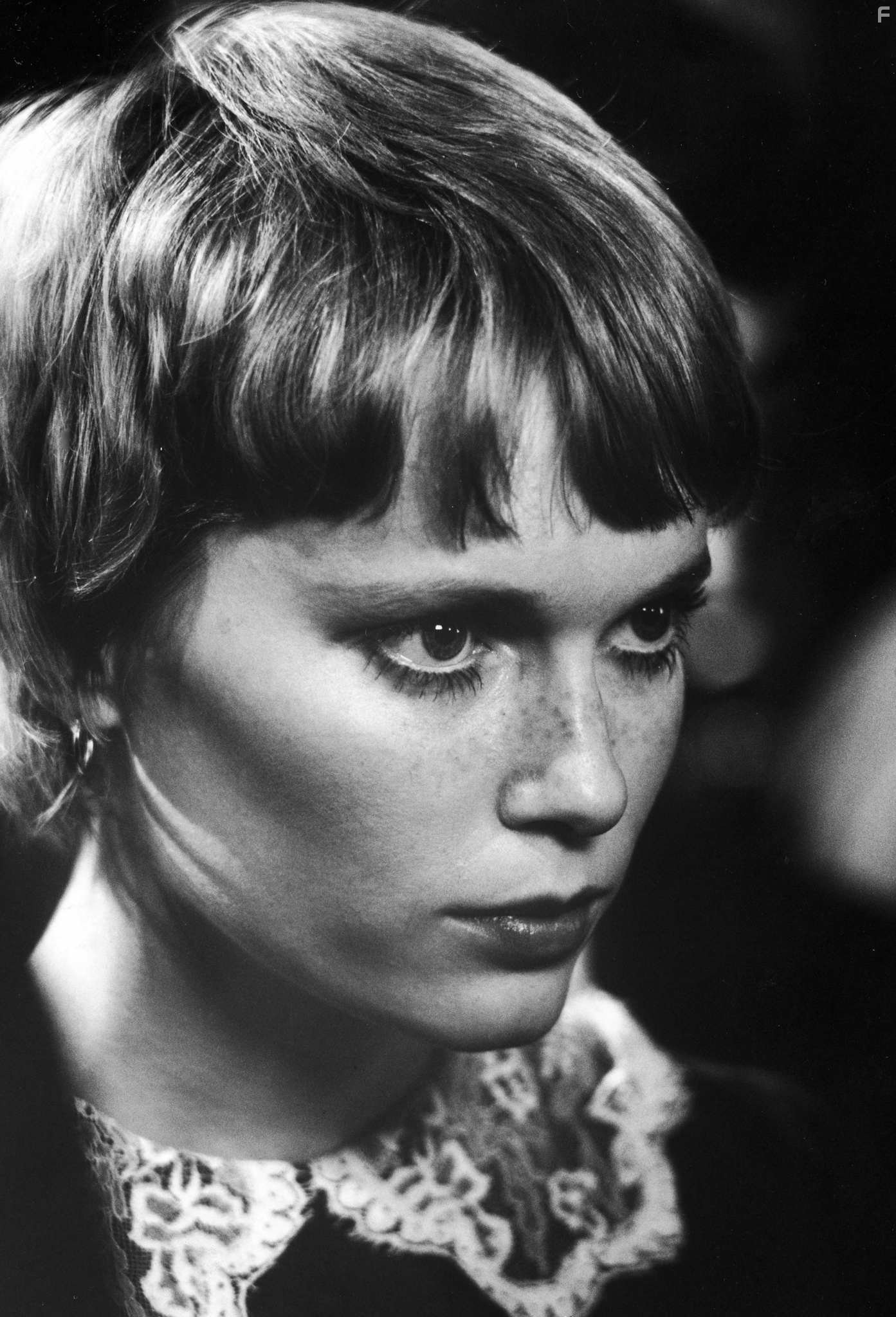 Mia Farrow in John and Mary (1969)