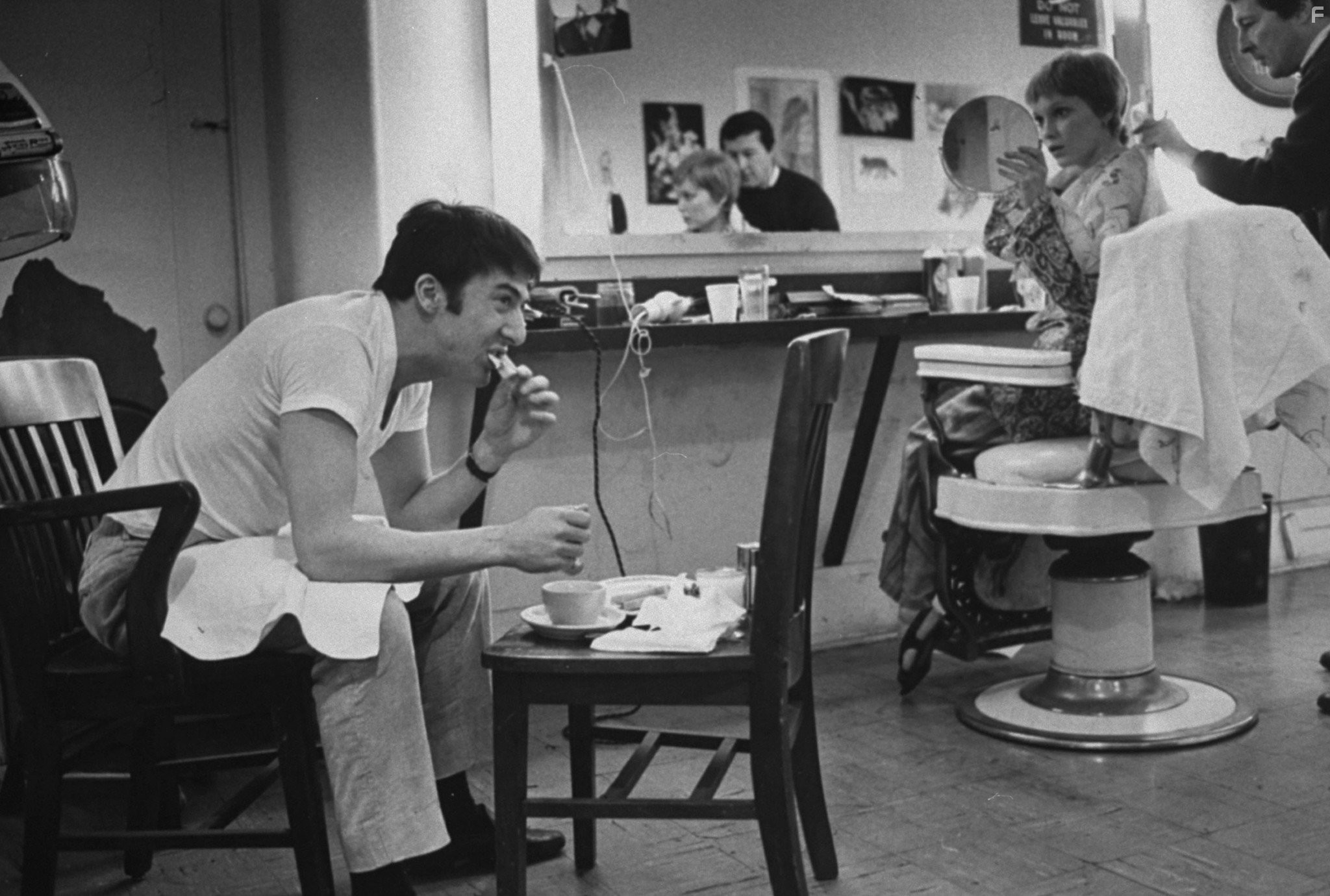 Dustin Hoffman and Mia Farrow in John and Mary (1969)