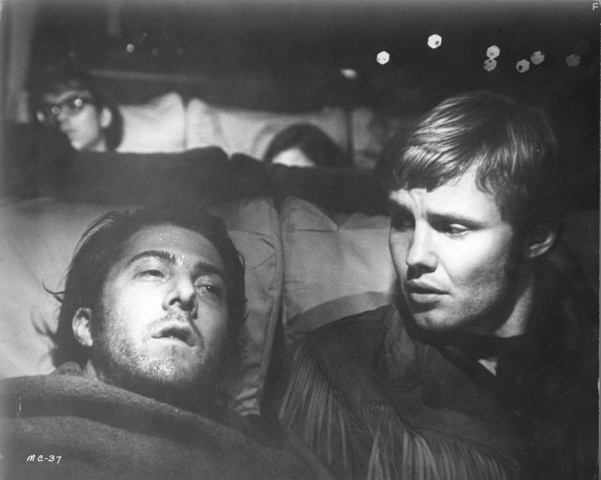 Dustin Hoffman and Jon Voight in Полуночный ковбой (1969)