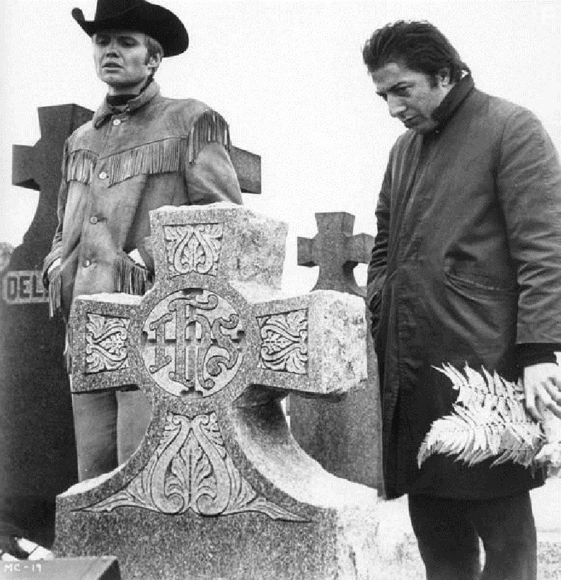 Dustin Hoffman and Jon Voight in Полуночный ковбой (1969)