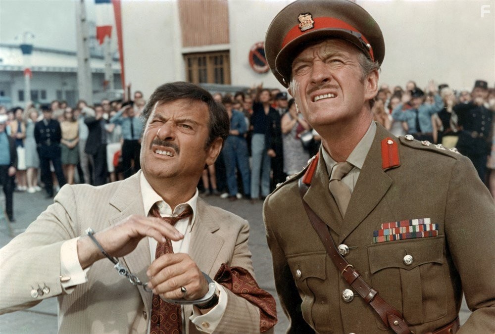 David Niven and Eli Wallach in Супермозг (1969)