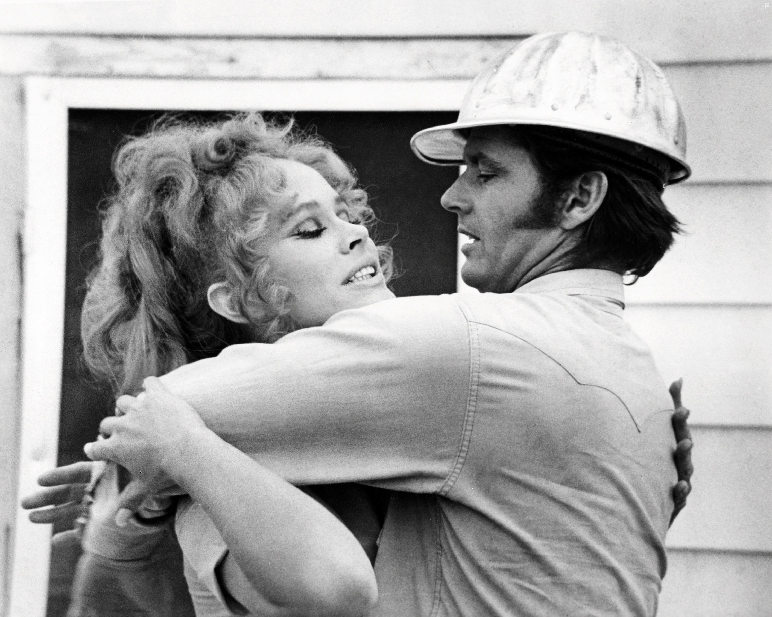 Jack Nicholson and Karen Black in Пять легких пьес (1970)