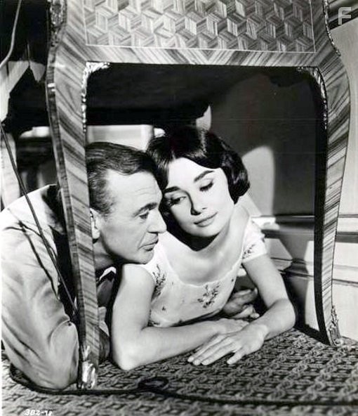 Gary Cooper and Audrey Hepburn in Любовь после полудня (1957)