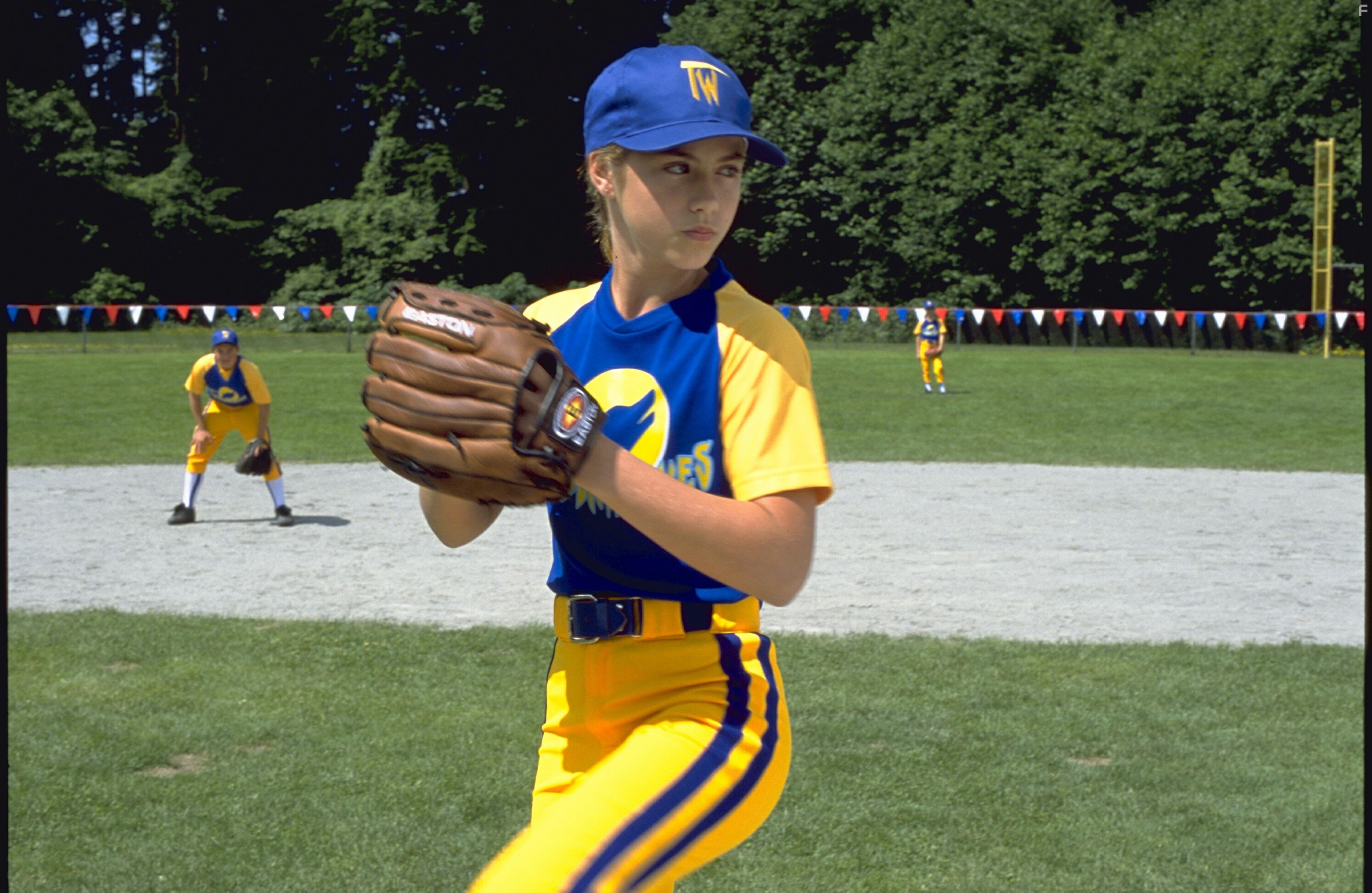 Caitlin Wachs in Король воздуха: седьмая подача (2002)