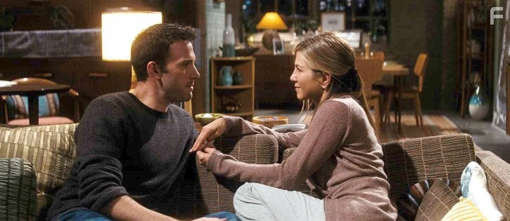 Jennifer Aniston and Ben Affleck in Обещать - не значит жениться (2009)