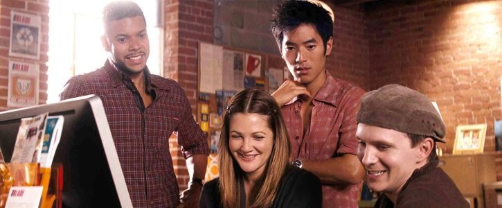 Drew Barrymore, Wilson Cruz, Leonardo Nam, and Rod Keller in Обещать - не значит жениться (2009)