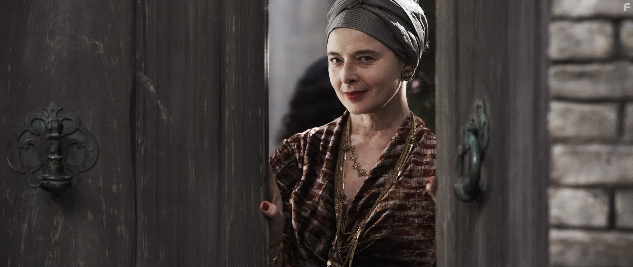 Isabella Rossellini in Цыпленок с черносливом (2011)