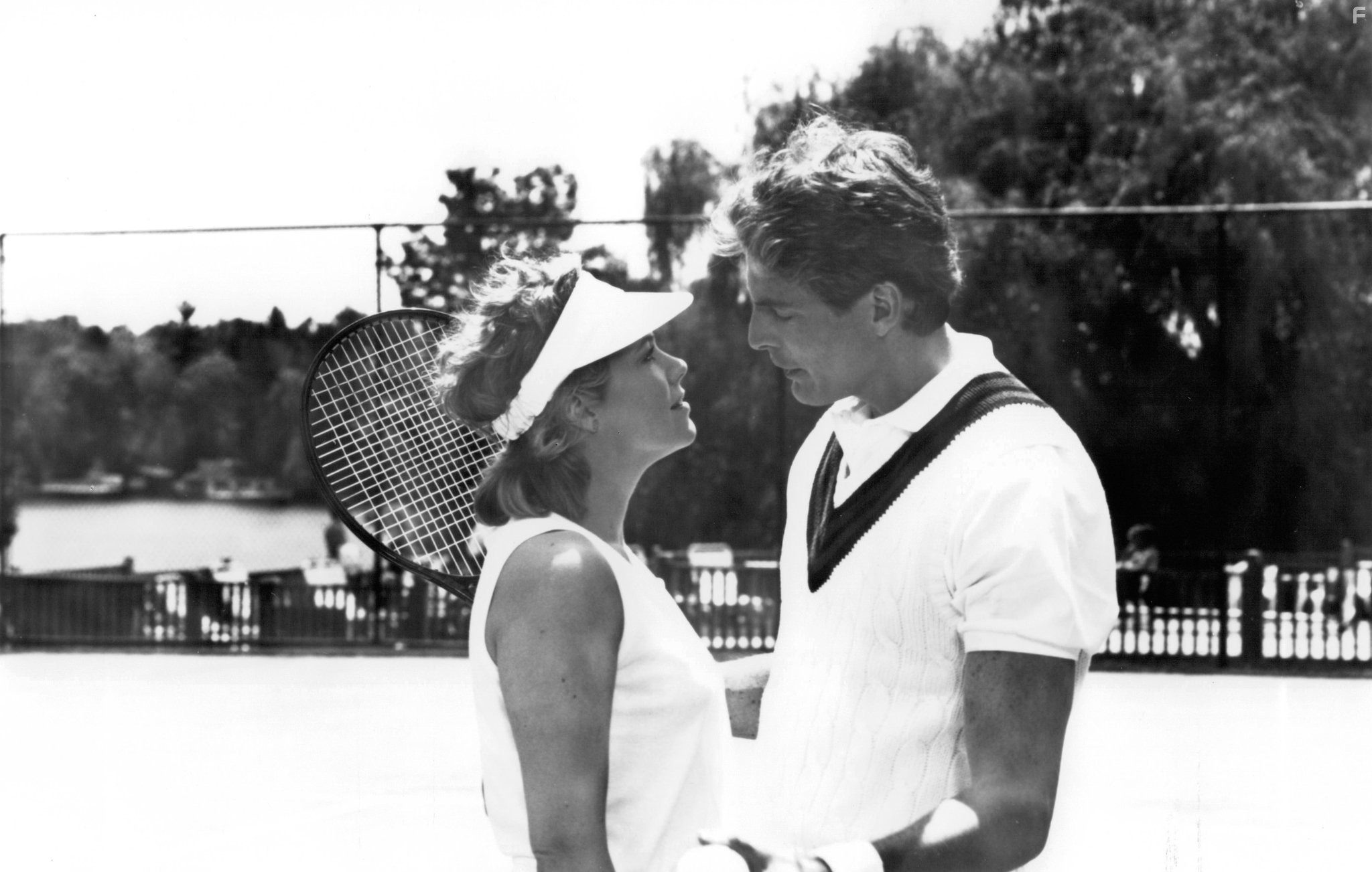 Kathleen Turner and Christopher Reeve in Переключая каналы (1988)