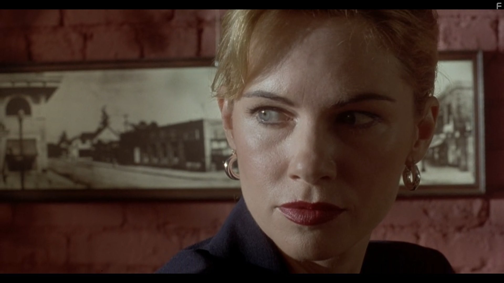 Linda Hoffman in Дантист 2 (1998)