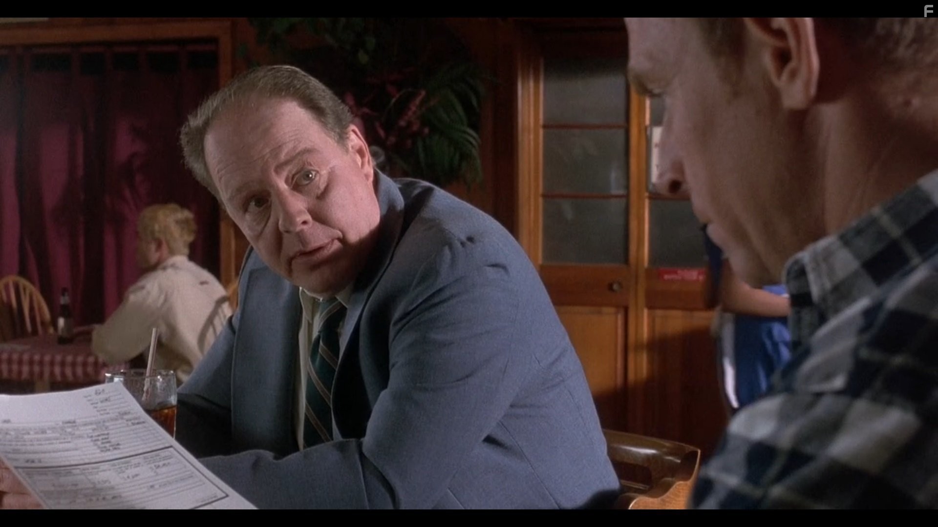 Corbin Bernsen and Jeff Doucette in Дантист 2 (1998)