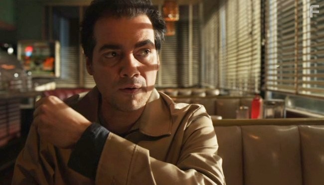 Kevin Corrigan in Парень, который убивает людей (2011)