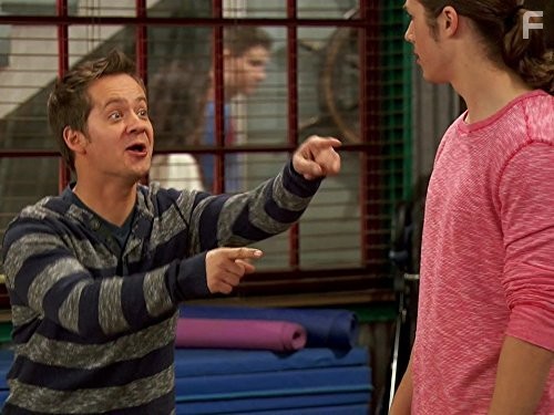 Leo Howard in В ударе! (2011)