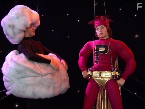 Leo Howard in В ударе! (2011)